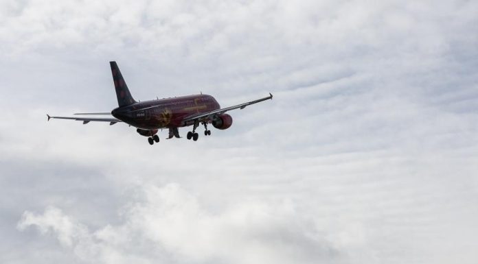 Enquête ouverte après l’atterrissage d’urgence d’un avion militaire jordanien à Virton Un avion militaire jordanien atterrit en urgence près de Virton: le parquet fédéral ouvre une enquête